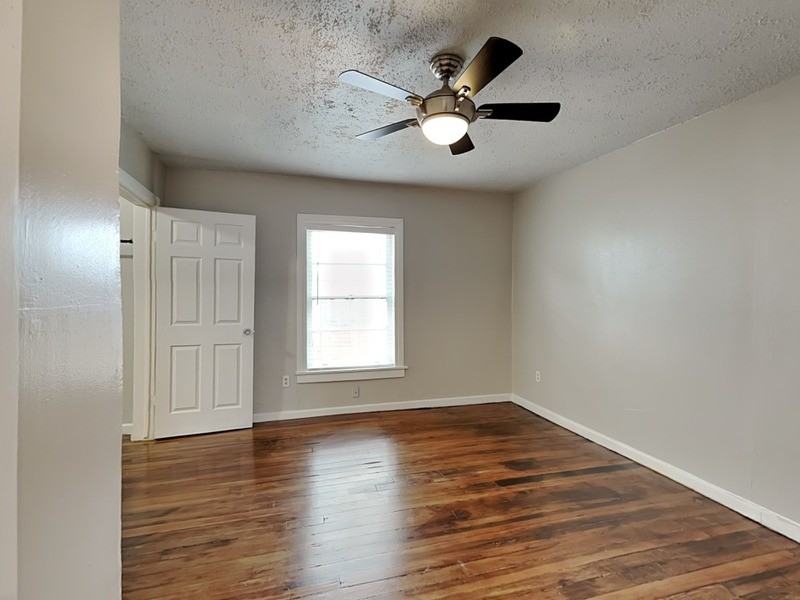 2015 Mcmillan Ave - Photo 7 of 16