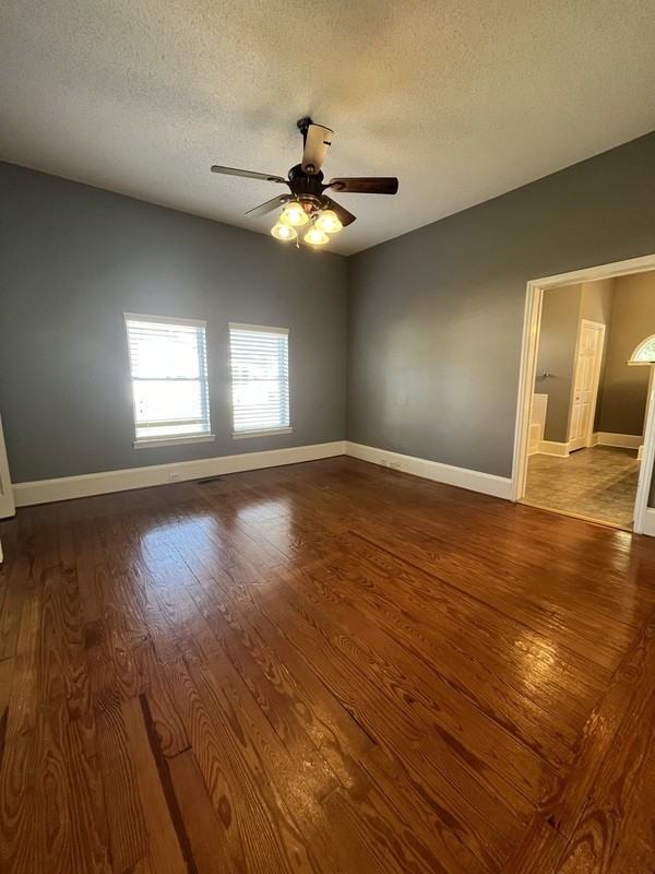 104 Park Ave - Photo 6 of 16