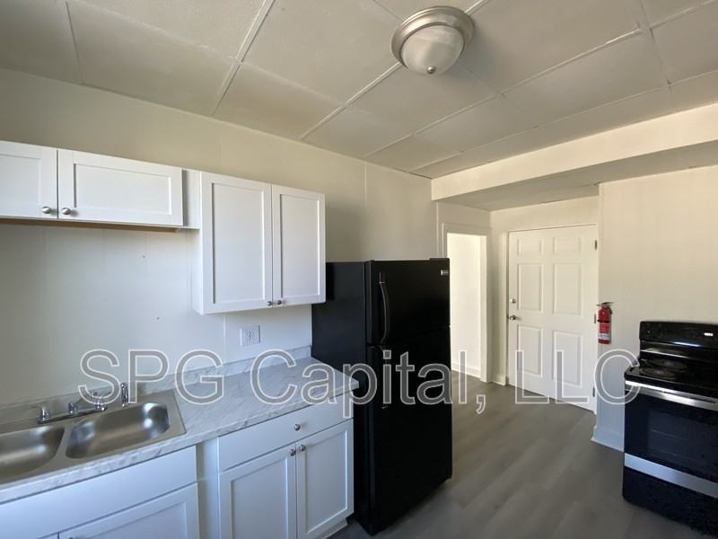 7402 Lincoln Way W - Photo 2 of 8