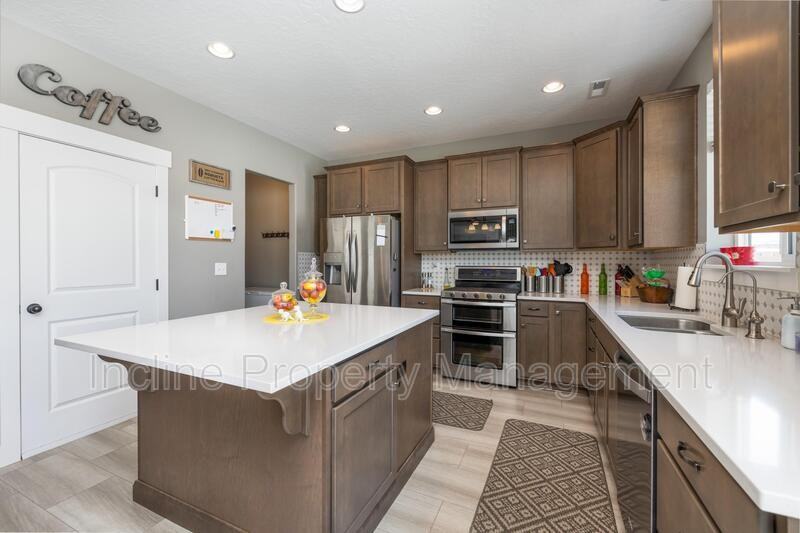 9313 N Vernham Ln - Photo 7 of 28