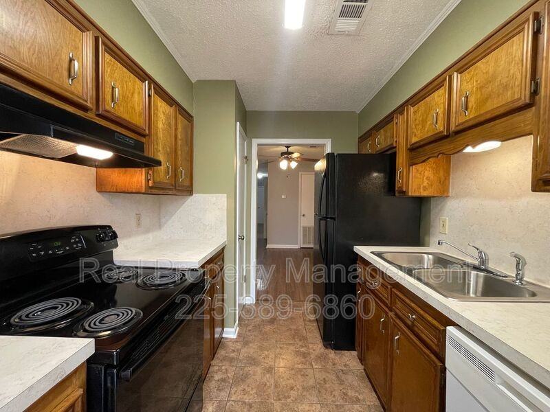 8051 Jefferson Park Dr - Photo 2 of 21