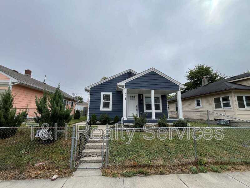 301 Villa Avenue - Photo 3 of 33