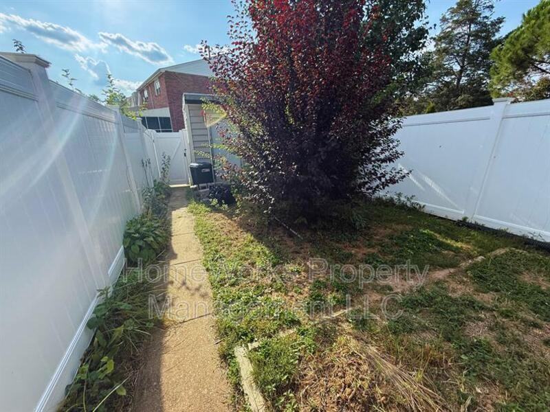 5606 Chelwynd Rd Bsmt #Bsmt - Photo 3 of 10