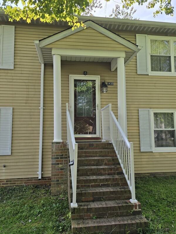 1430 Fortingale Cir - Photo 2 of 3