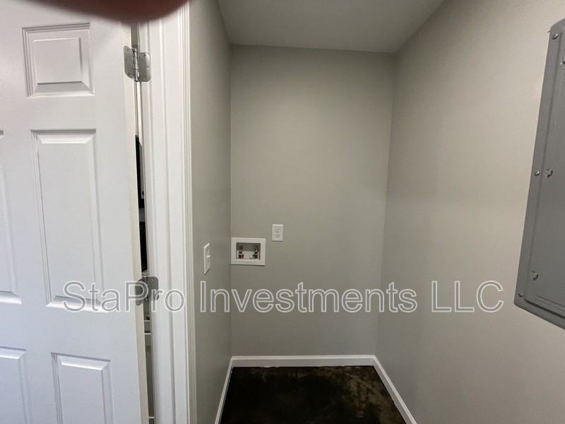 69 Mcmurtry Road #3B - Photo 7 of 15