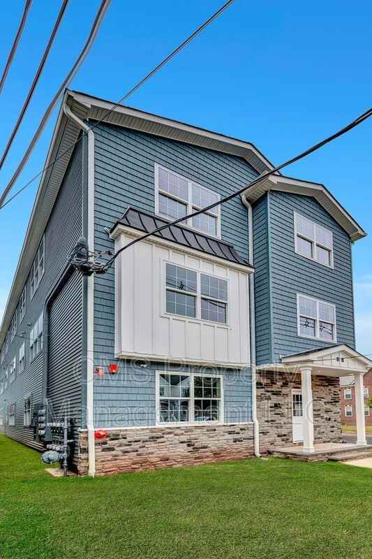 88 St Louis St #5 - Photo 4 of 32