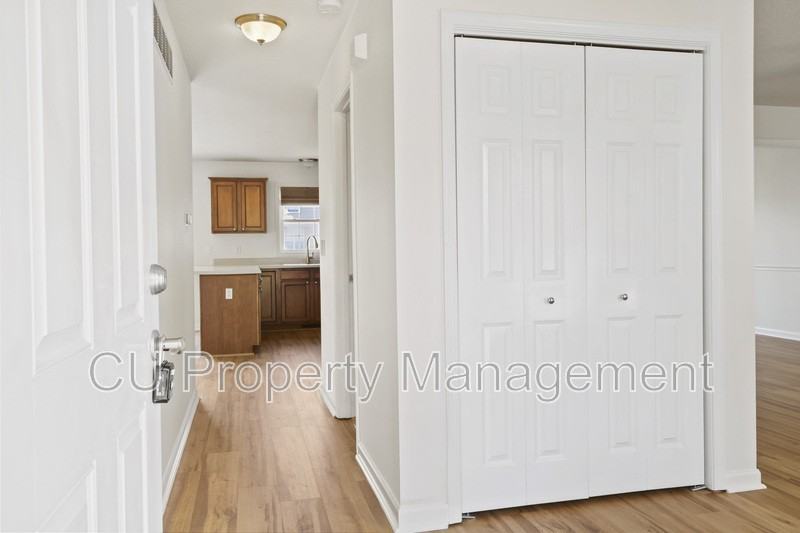 819 Bluegrass Ln - Photo 3 of 23