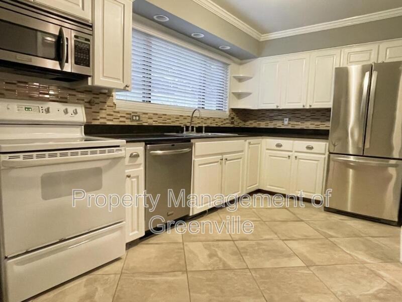 82 Briarview Cir - Photo 3 of 18