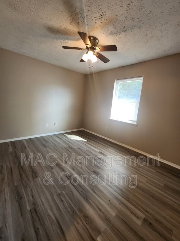 155 E Jere Whitson Rd #1 - Photo 5 of 5