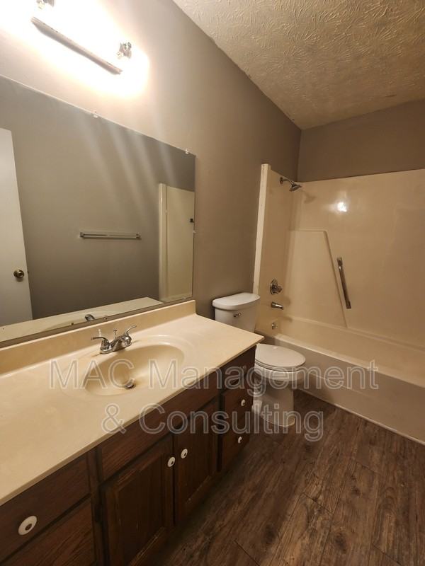 155 E Jere Whitson Rd #1 - Photo 4 of 5