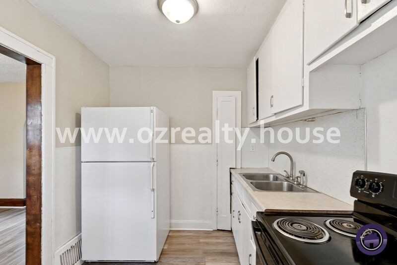 447 Sunset Blvd #1 - Photo 7 of 16