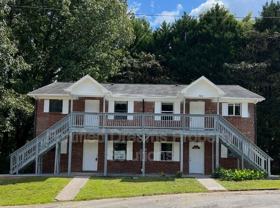 1502 Oakshire Ct #B - Photo 1 of 1