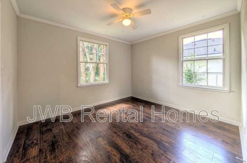 3535 Rosselle St - Photo 6 of 14