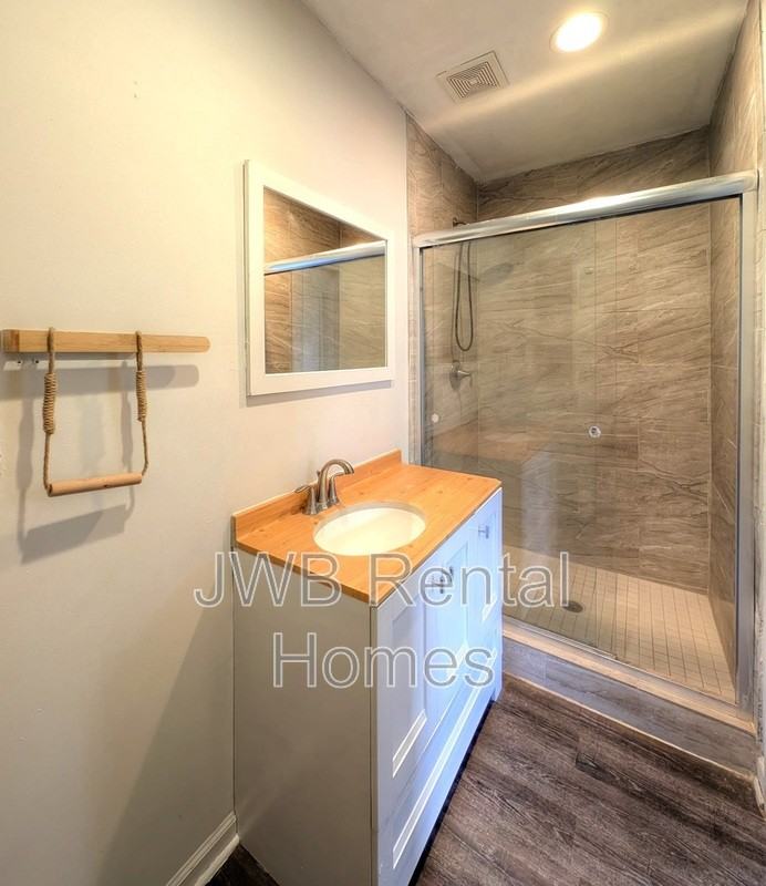 3535 Rosselle St - Photo 7 of 14