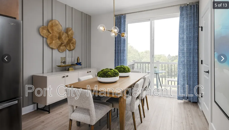 116 Crown St - Photo 6 of 13