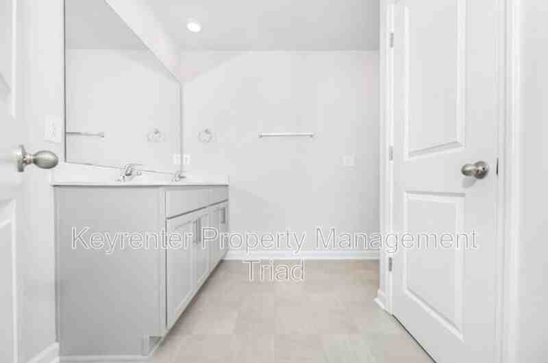 1122 Banworth Ct - Photo 5 of 39