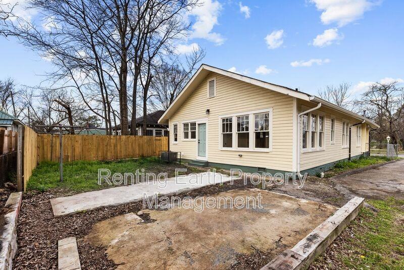 1233 Fulton Ave Sw - Photo 5 of 18