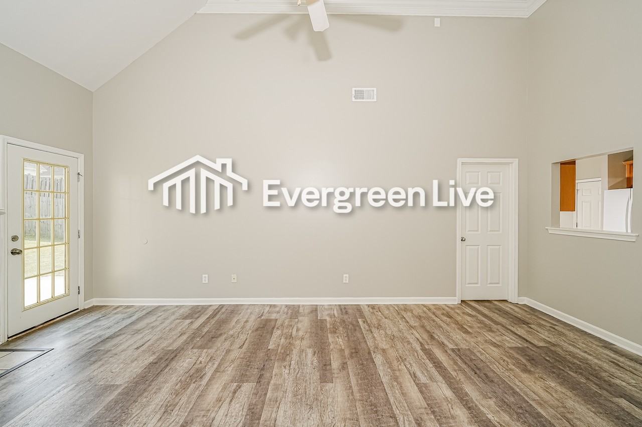 5956 Forest Lakes Cv - Photo 4 of 14
