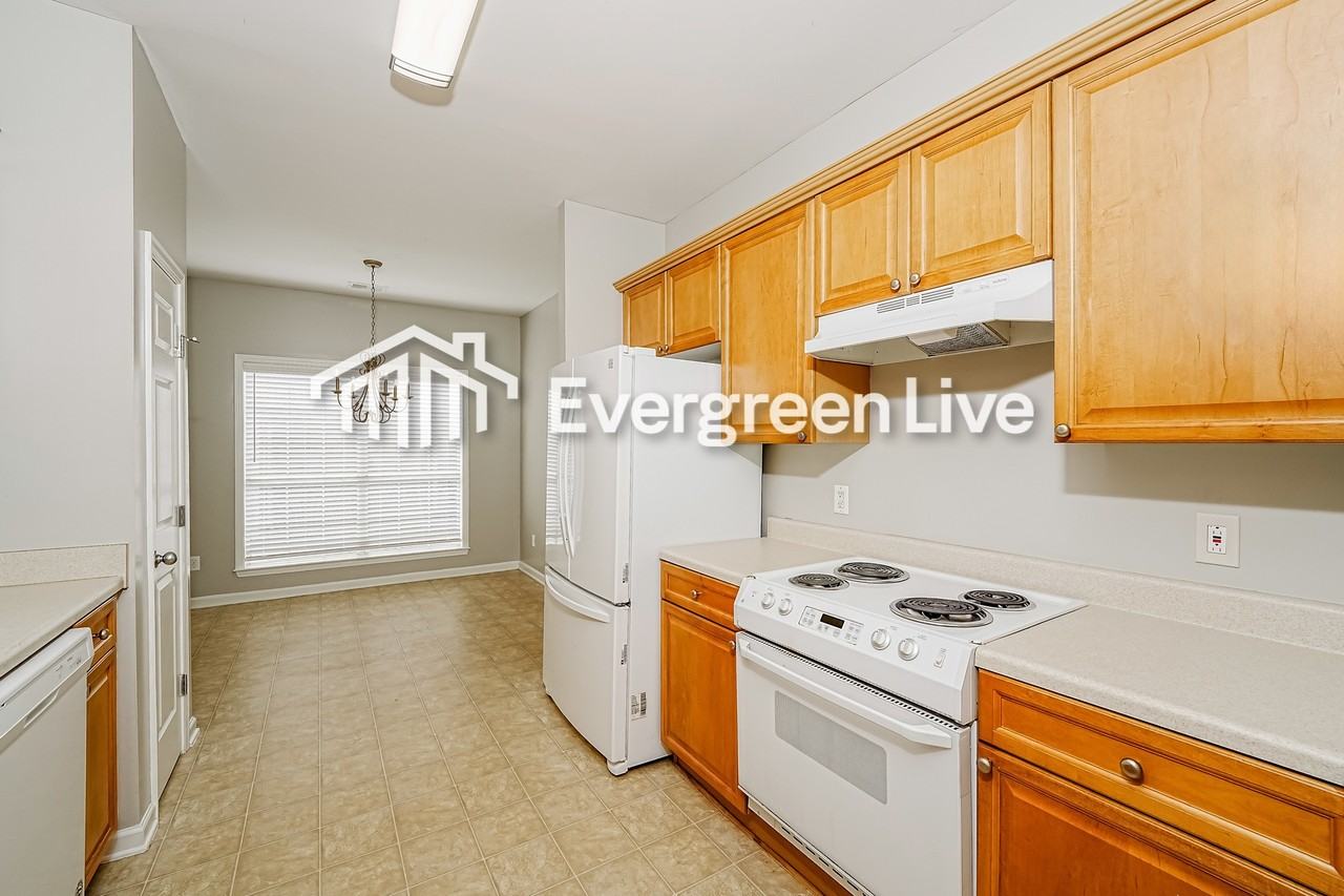 5956 Forest Lakes Cv - Photo 6 of 14