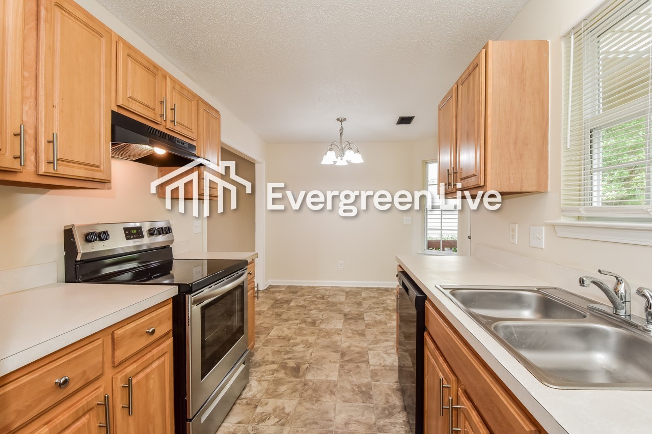 303 Village Walk - Photo 6 of 15
