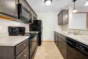 featured image of 933 Megan Ln