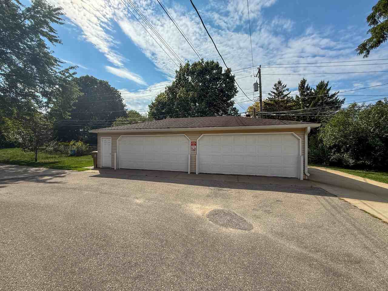 426 Rushmore Lane #2 - Photo 3 of 23