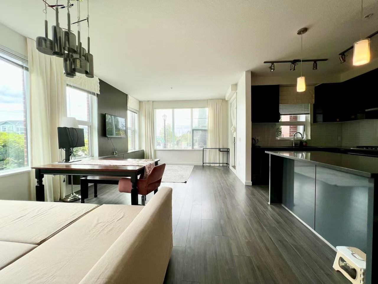 9399 Alexandra Road - Photo 2