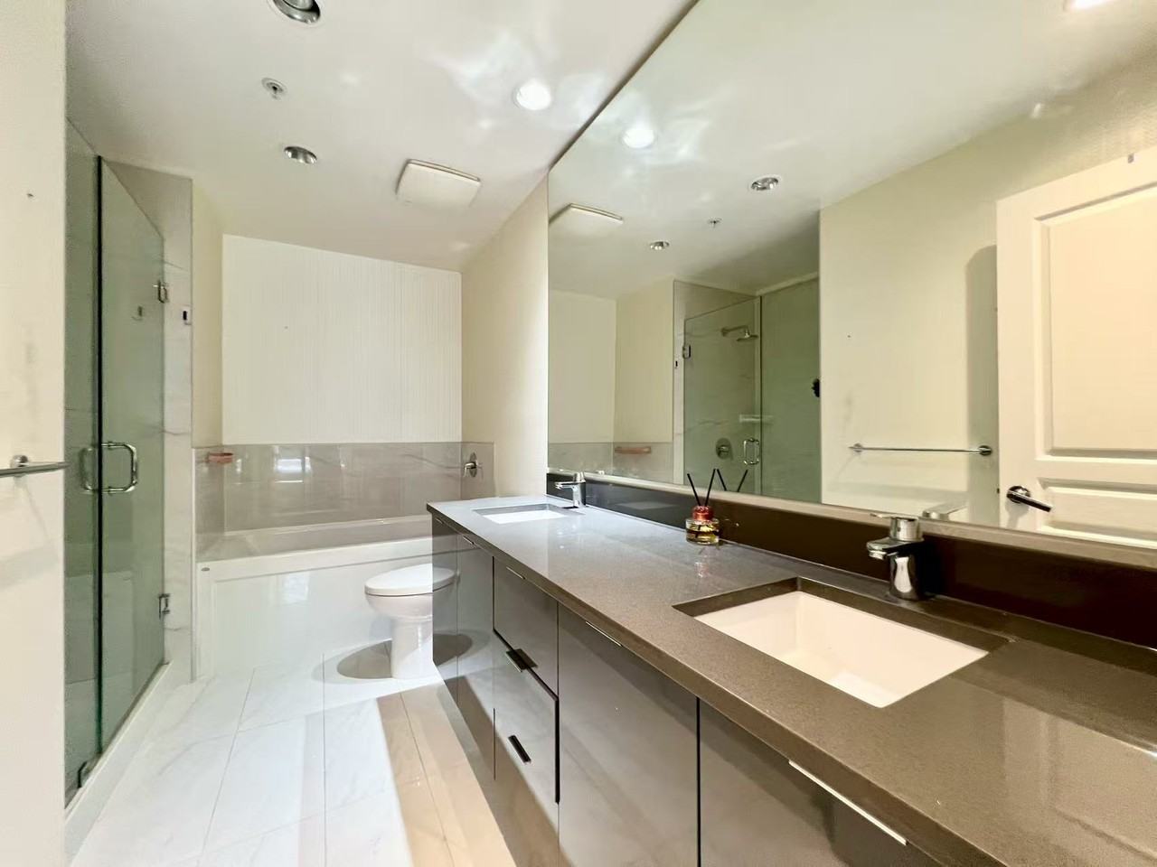 9399 Alexandra Road - Photo 4