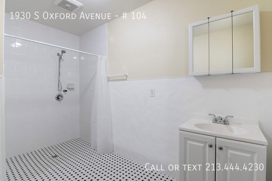 Oxford Suites - Photo 7 of 20