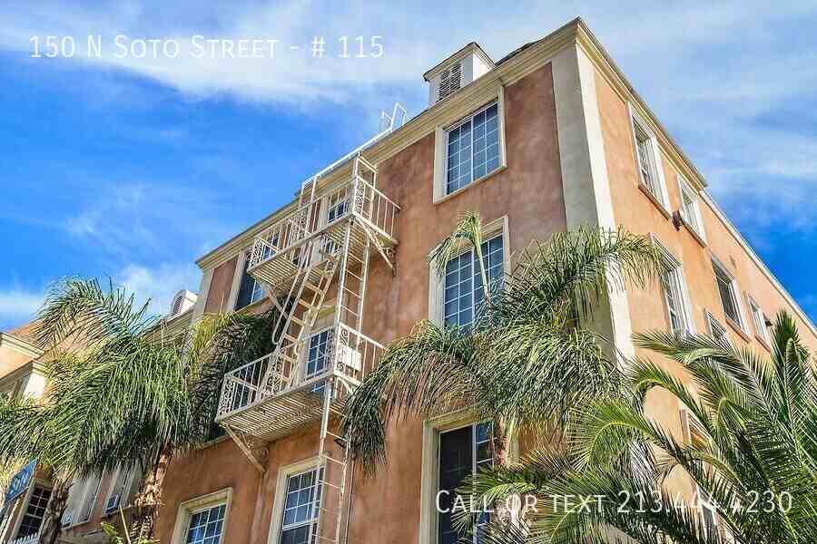 Soto Rose Apartments - Photo 4 of 39