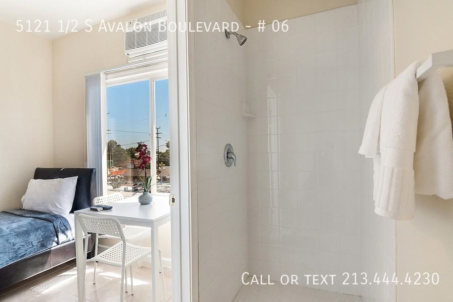 South Park Place Apartments - Photo 2 of 11