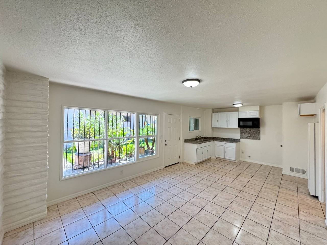 1233 Clela Ave #3 - Photo 3 of 9