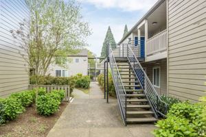 featured image of 2500 Lancaster Dr Ne