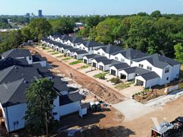 featured image of 1220 E Pacific St