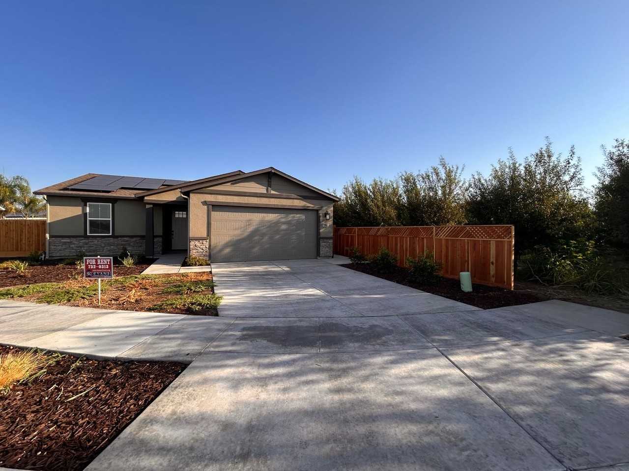 3926 W Delaware Ave - Photo 2 of 19