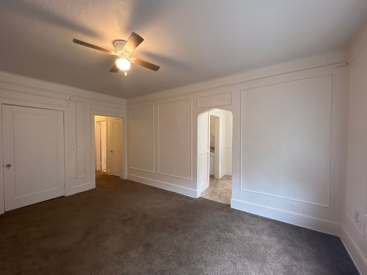 Washington Apartments - Photo 3 of 12