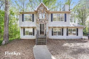 390 Fox Meadow Dr - Photo 1 of 1