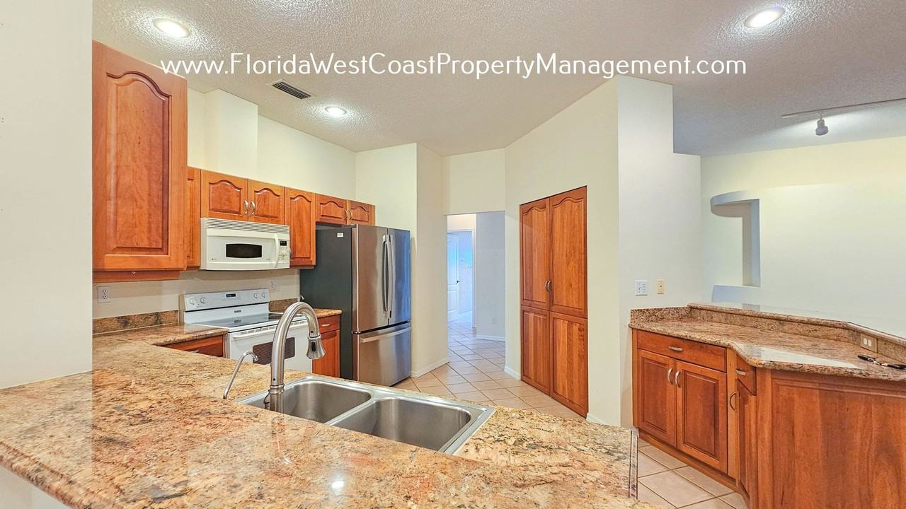 5624 Beaurivage Ave - Photo 2 of 19