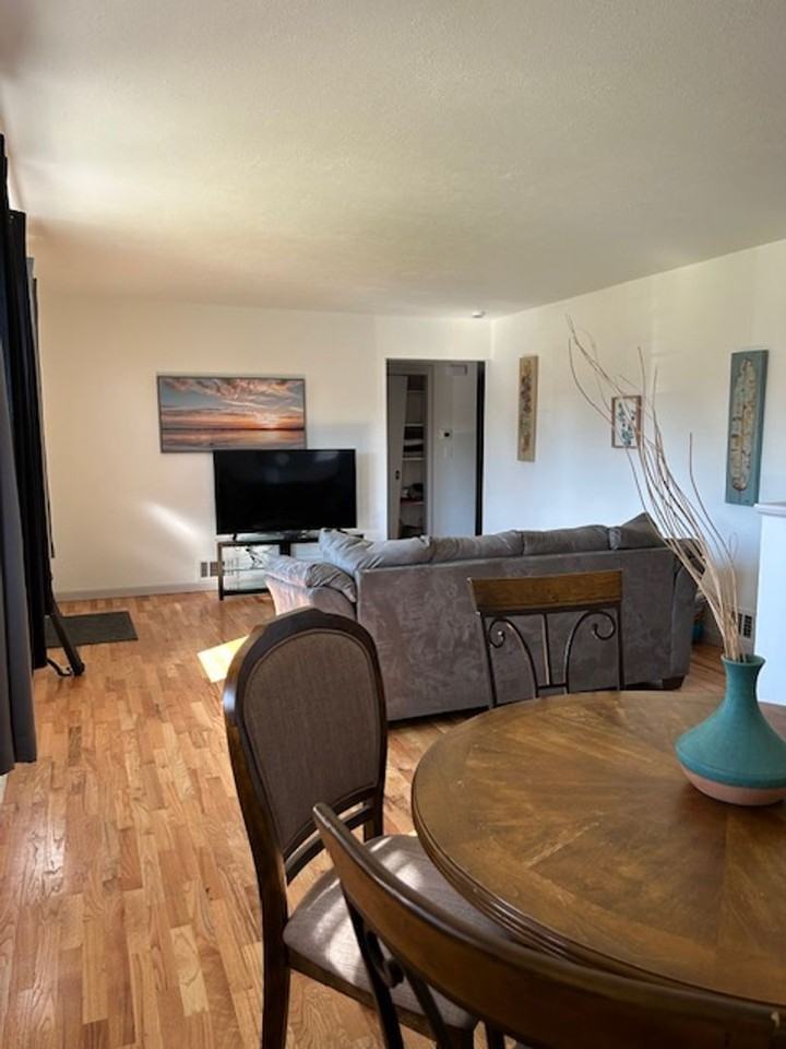 1719 Yellowstone Ave - Photo 3 of 10