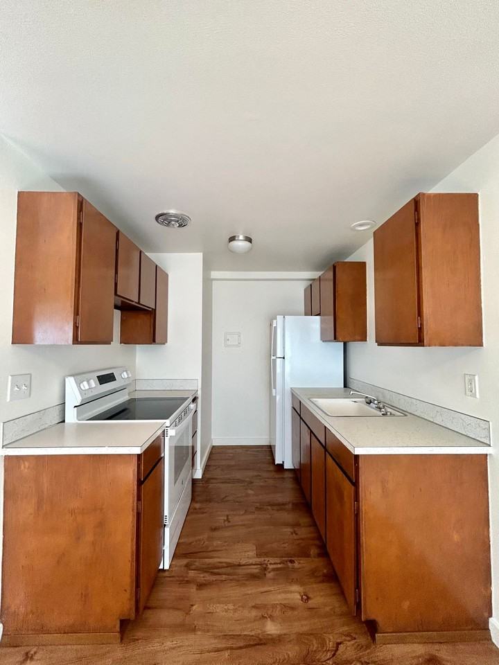 Barbi Apartments - Photo 2 of 12