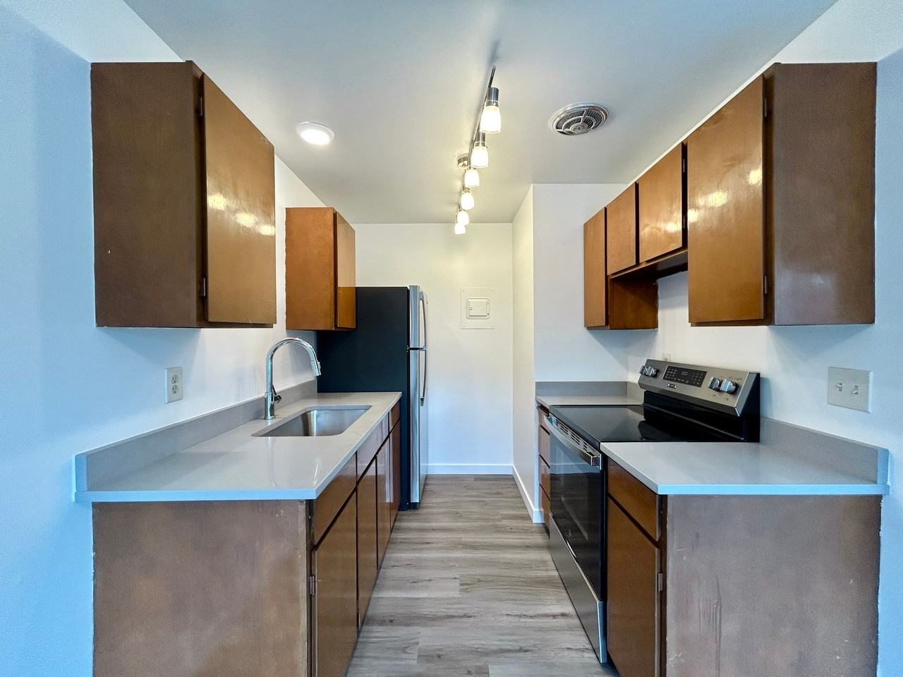 Barbi Apartments - Photo 7 of 12