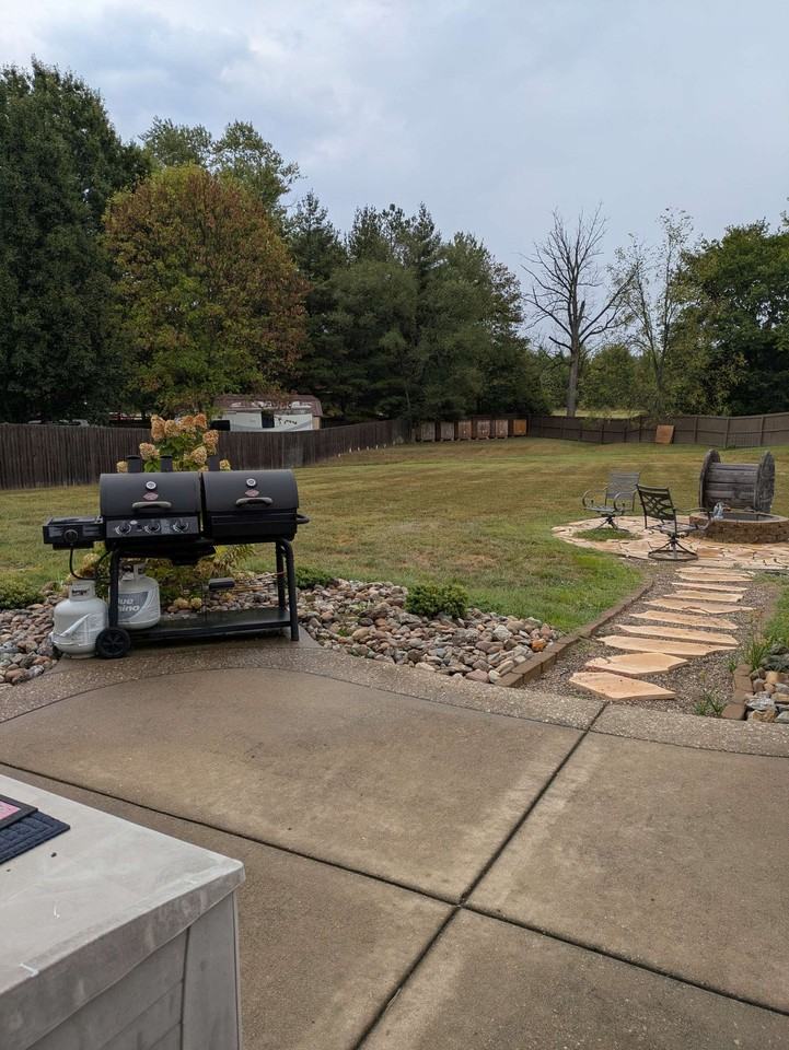 4139 Lakeside Dr #NA - Photo 2 of 14