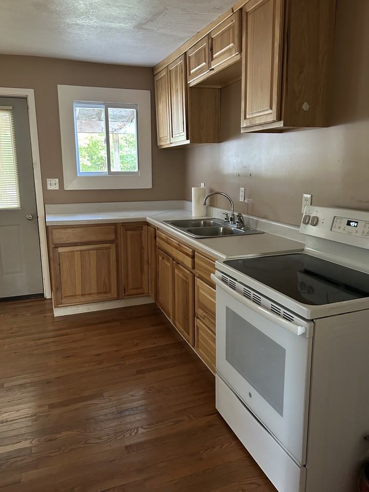 644 W End Ave #644 - Photo 3 of 10