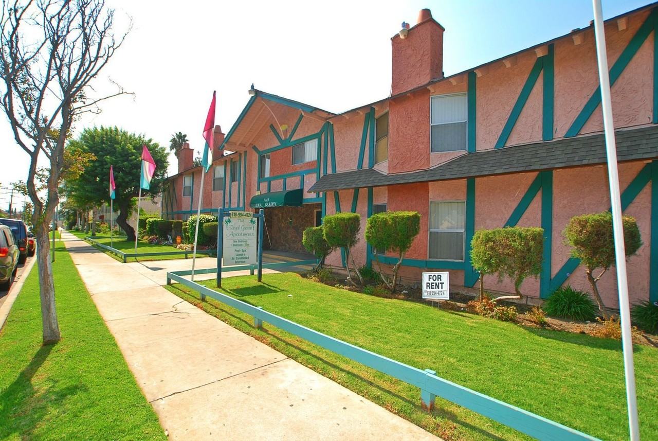 VEN - Royal Gardens - Photo 2 of 14