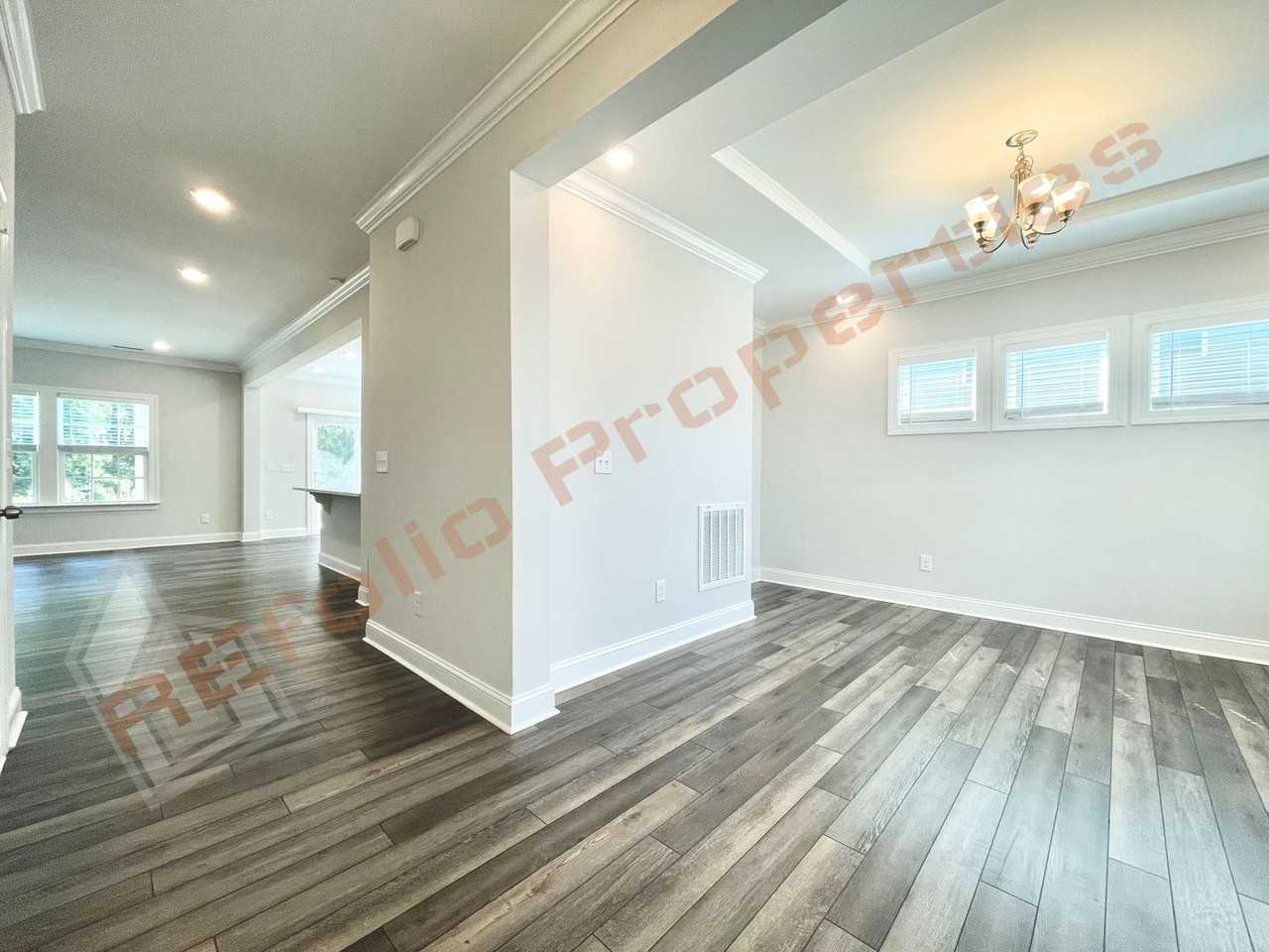 129 Axis Deer Ln - Photo 3 of 40