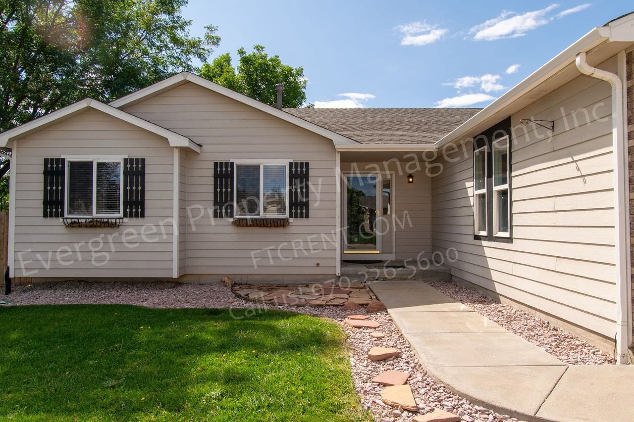 3200 Mammoth Cir - Photo 2 of 50