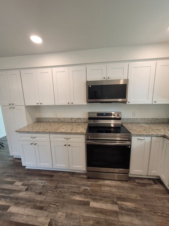 425 Archie St - Photo 5 of 21