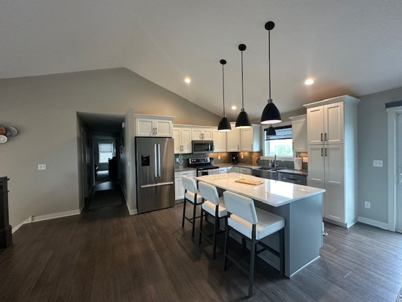 2213 Phoenix Rd Sw - Photo 3 of 30