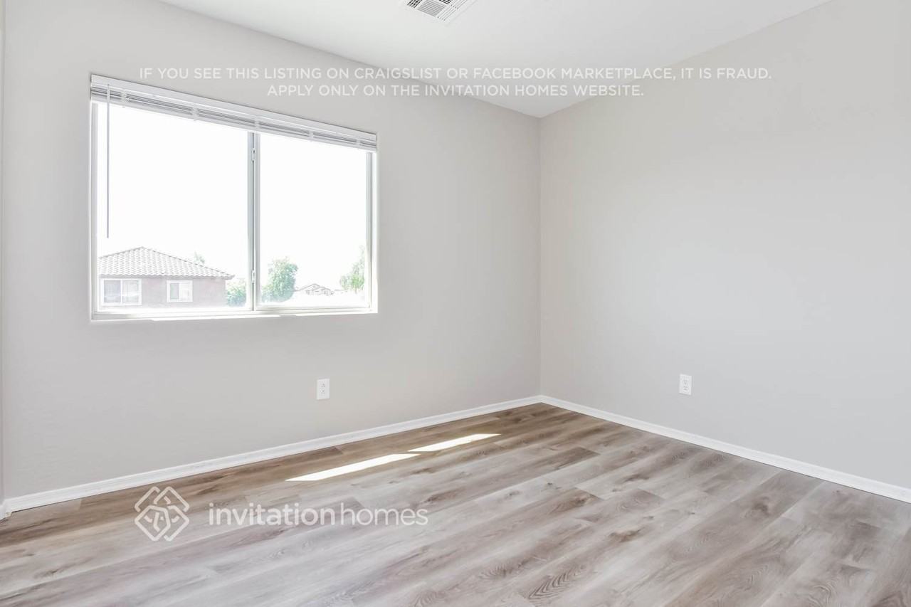 22229 W Devin Dr - Photo 7 of 14