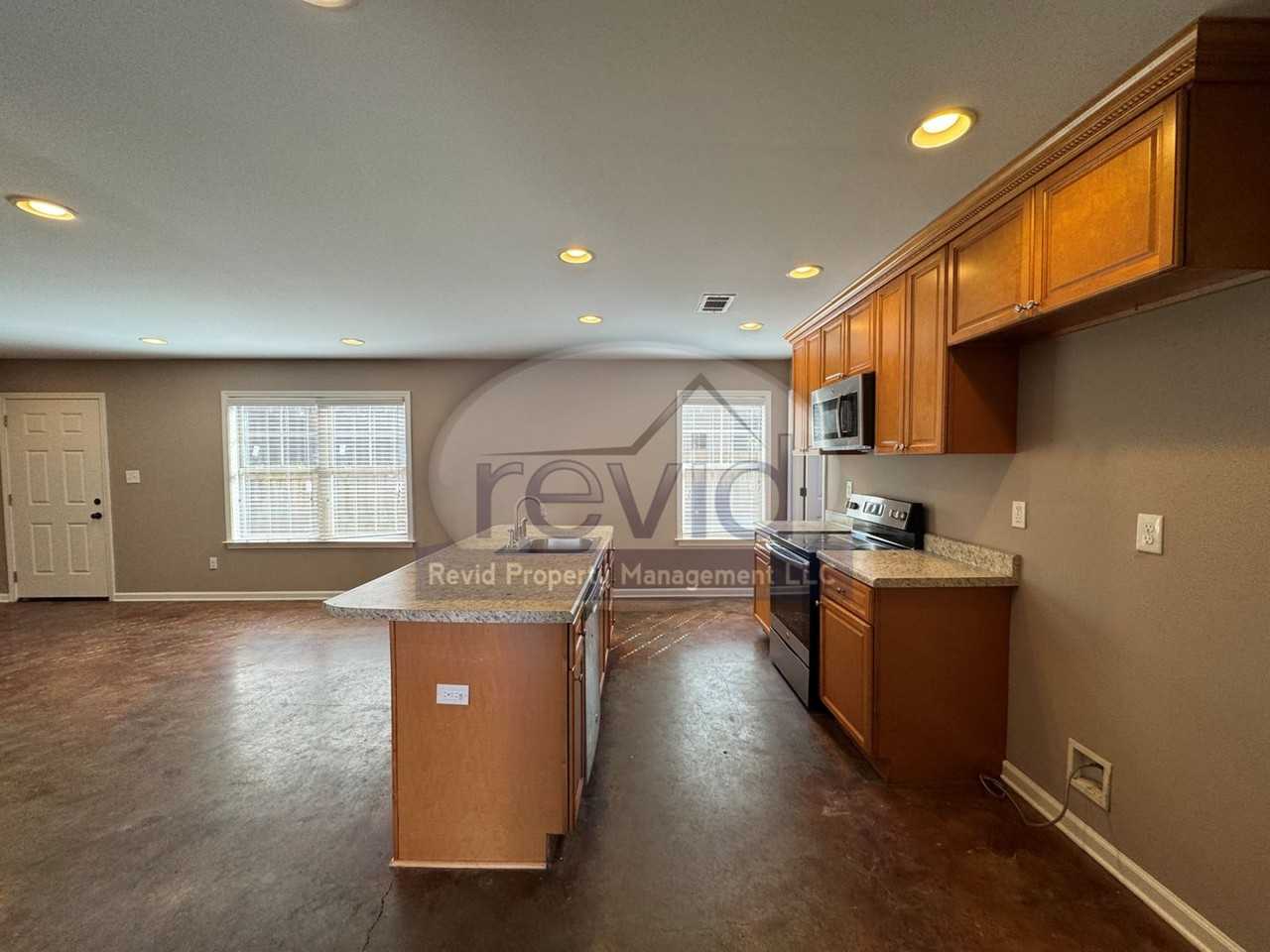 3570 Spottswood Ave #103 - Photo 3 of 27